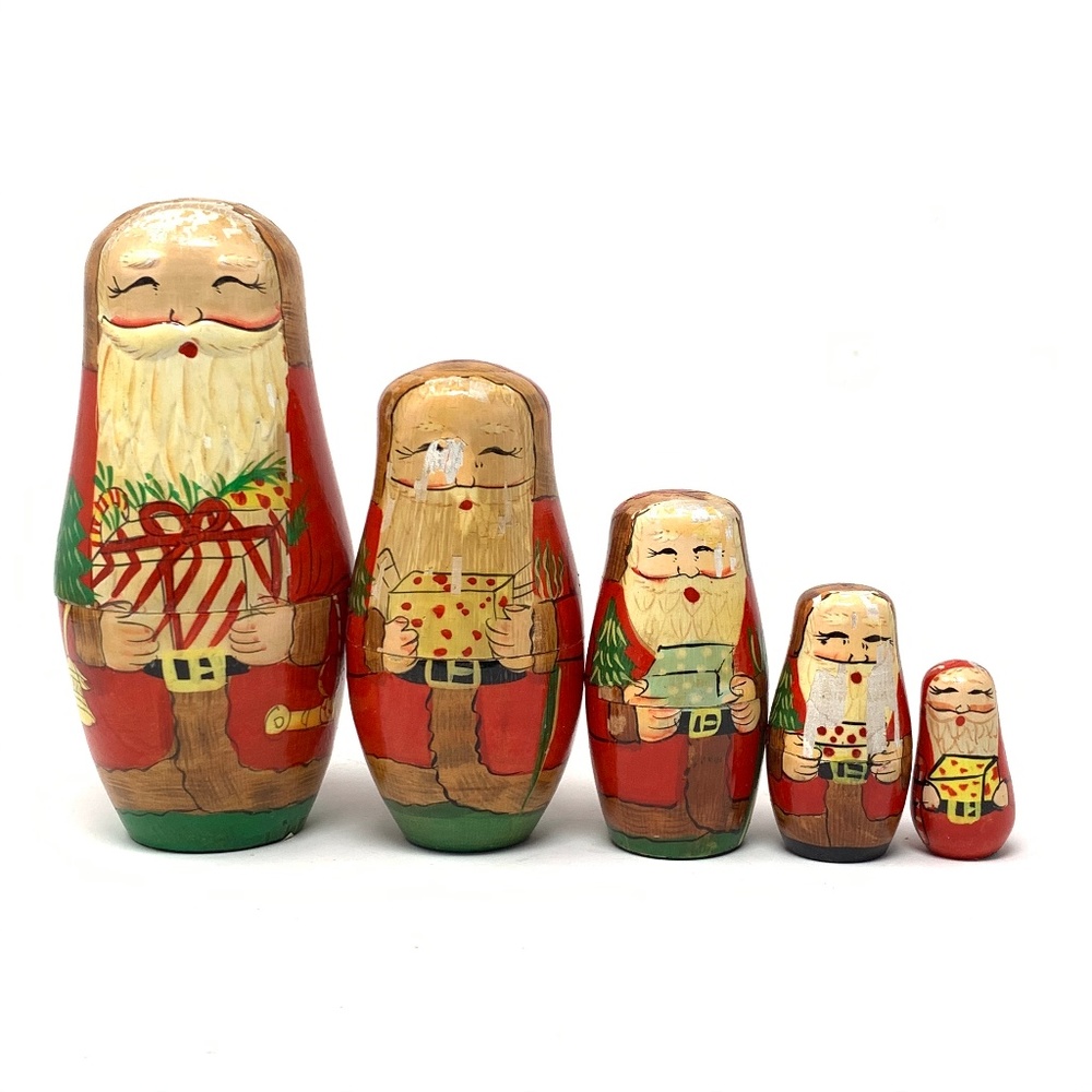 St.Nicolas Nesting Dolls Christmas Decor
